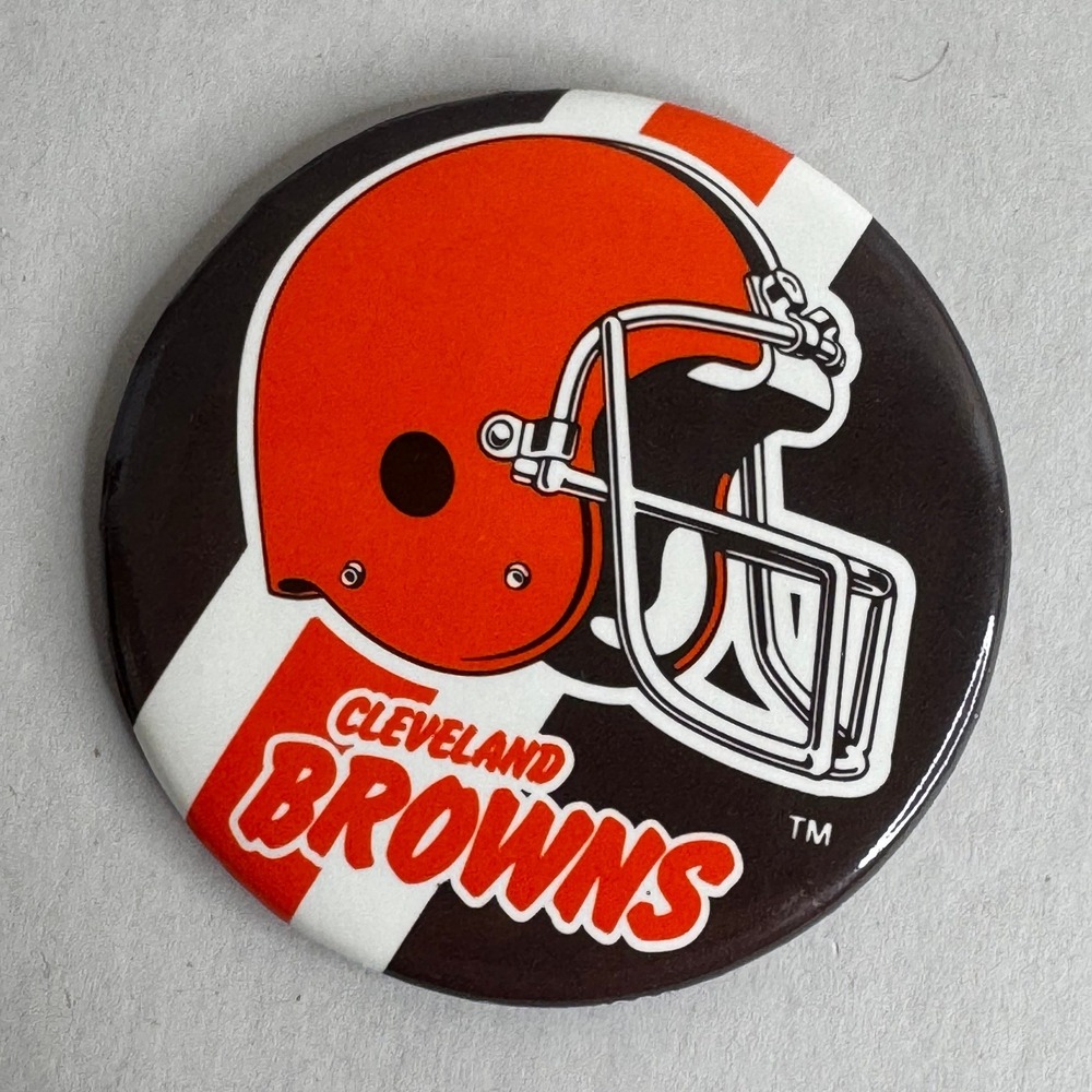 Cleveland Browns NFL Football Helmet Vintage Pinback Button Orange Brown White